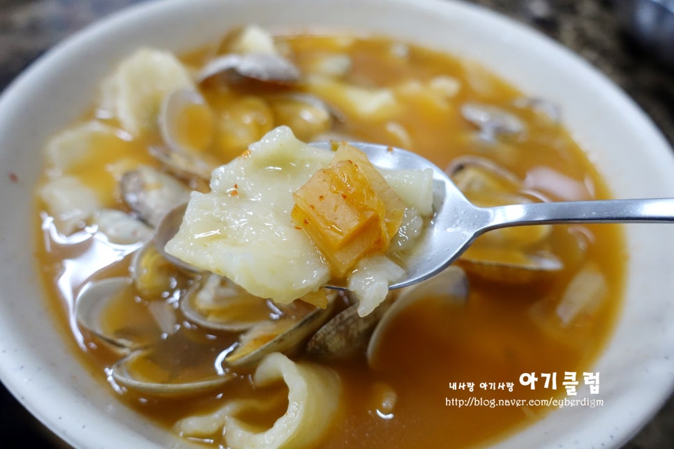 장모님칼국수.김치 이미지