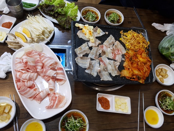 돈벼락삼겹살 이미지
