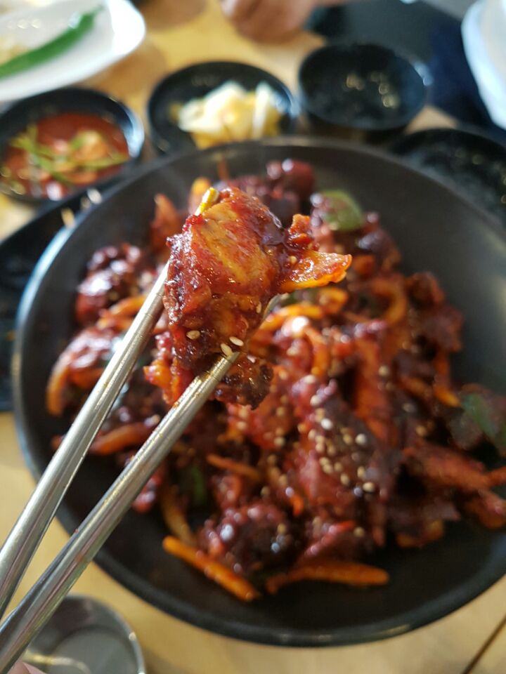 우주족발 이미지