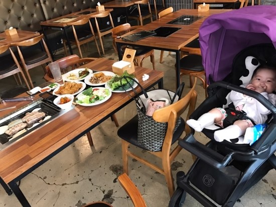 마녀치킨 이미지