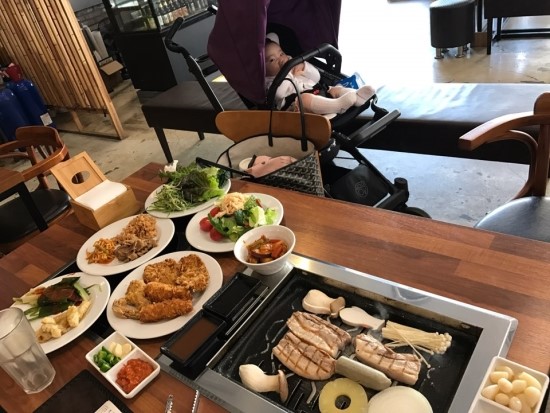 마녀치킨 이미지