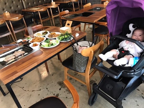 마녀치킨 이미지
