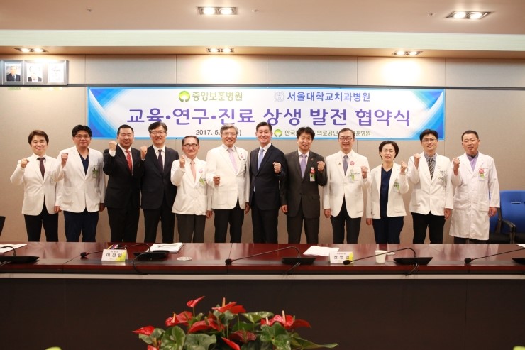 열린치과병원 이미지
