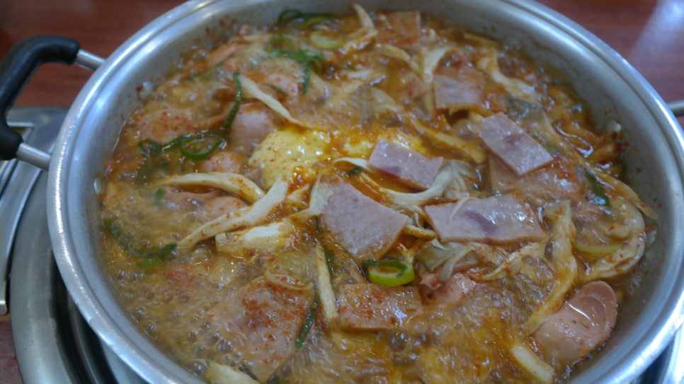 충성부대찌개 이미지