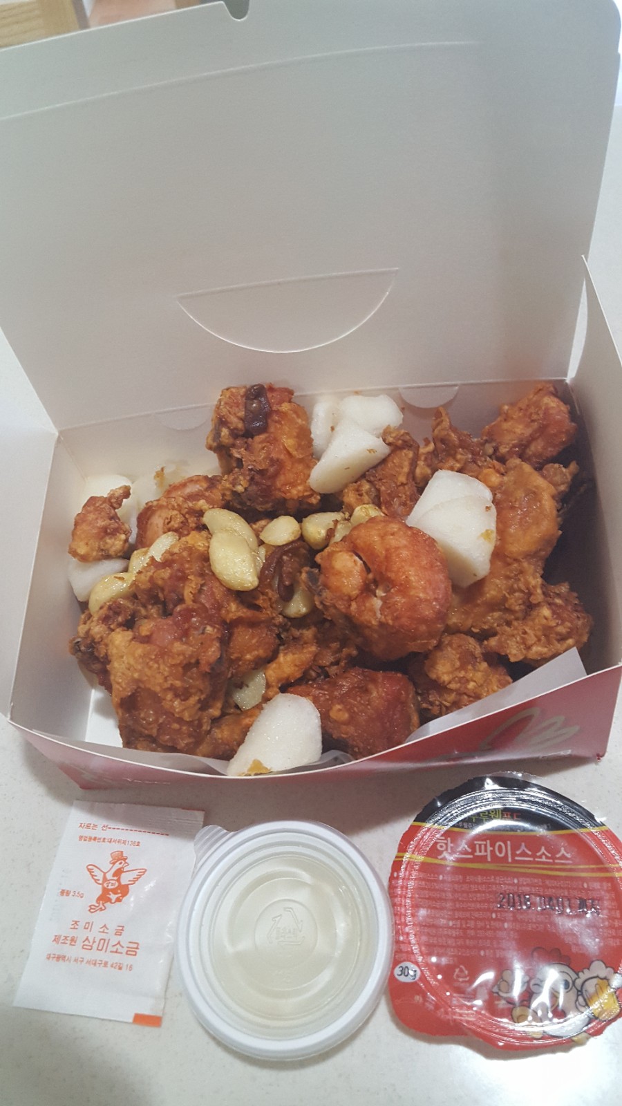 팔경마늘통닭 이미지