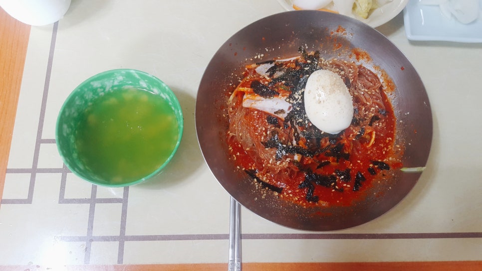 사과꽃피는집 이미지