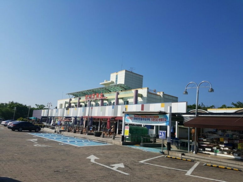 경정비휴게소타이어 이미지