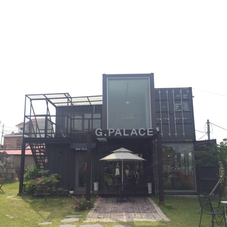 Gray palace 이미지