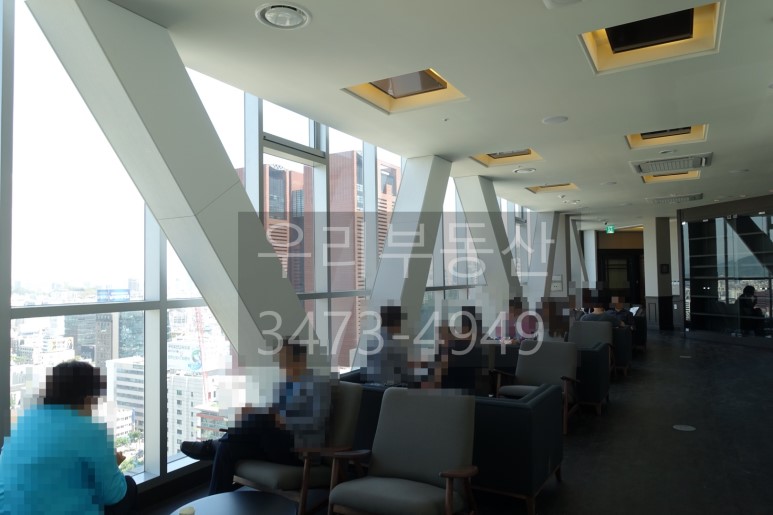 SKY 카페테리아 이미지