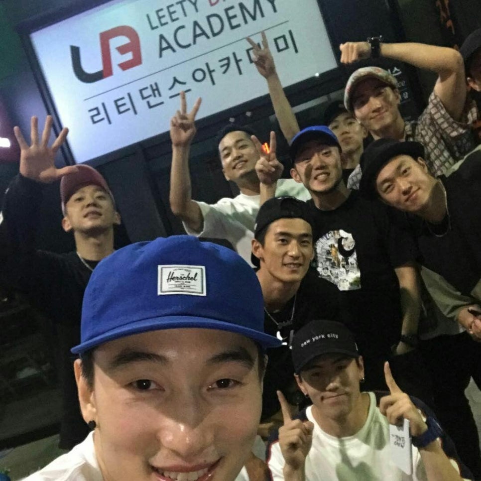 세레머니댄스학원 이미지