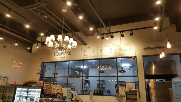안데르센 베이커리 이미지
