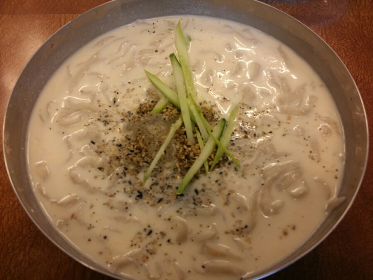 봉가우리밀손칼국수 이미지
