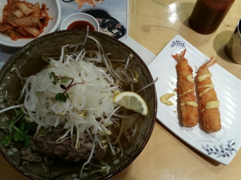 국수먹방 이미지