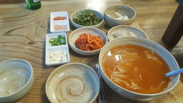 지성훈왕족발 이미지
