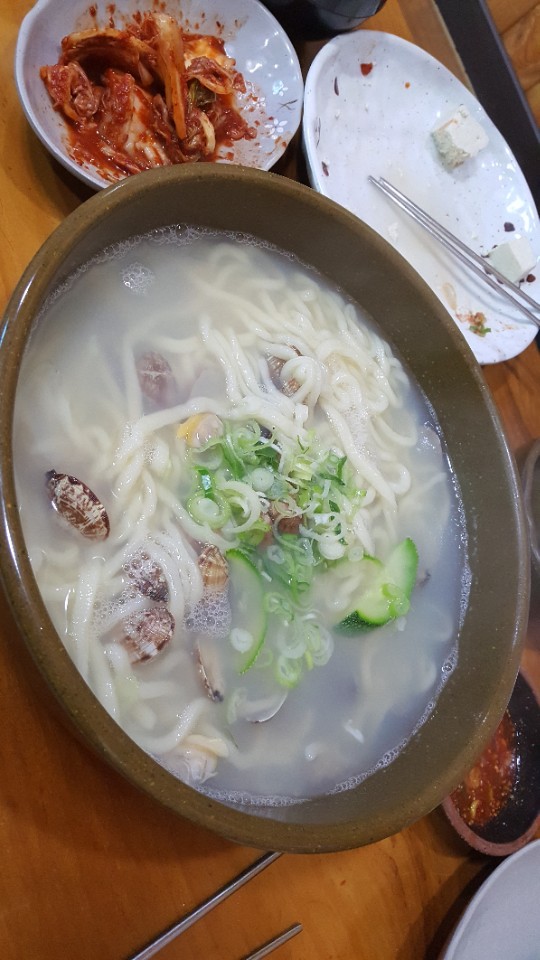 궁림바지락칼국수경주 이미지