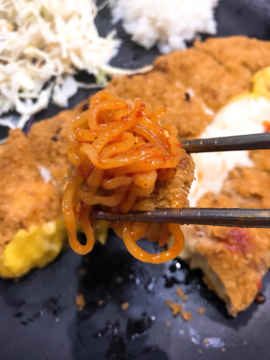 수타 생 왕돈까스 이미지