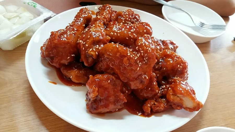 1004치킨 이미지