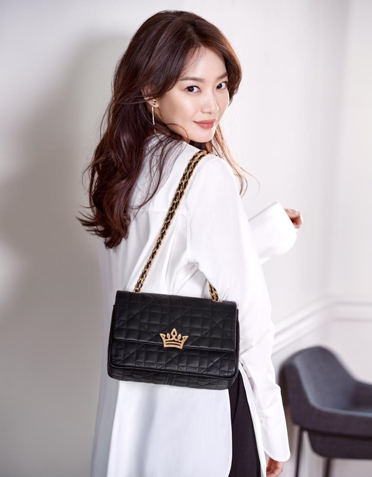 티아라시그니처 이미지