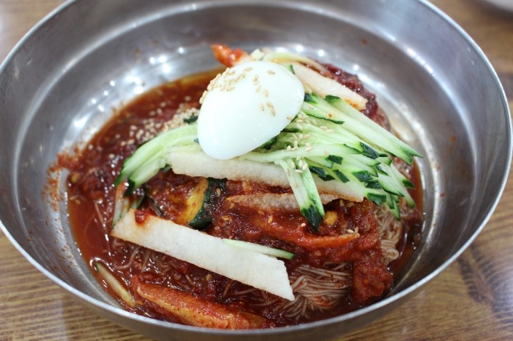 함흥냉면 이미지