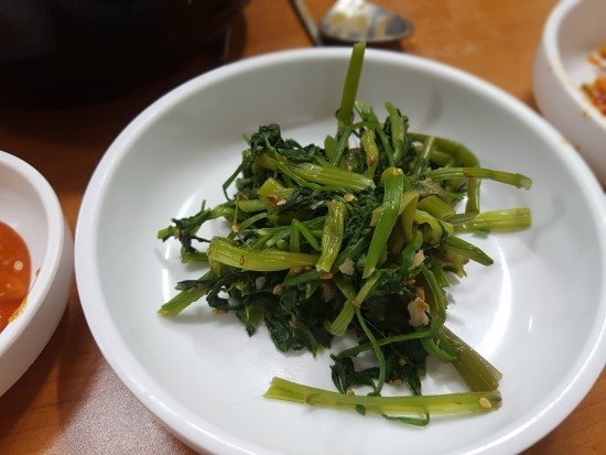 얌얌떡볶이 이미지