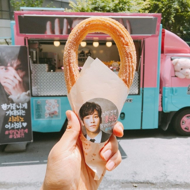 언니쓰트럭 이미지