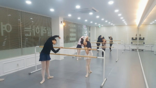 레베랑스무용학원 이미지