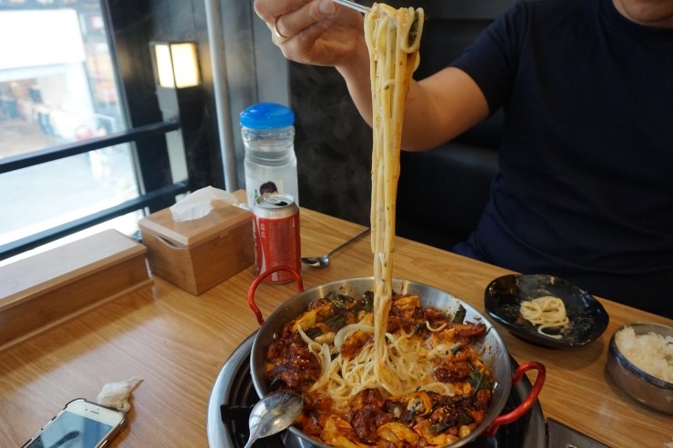 헬로팬닭갈비 이미지