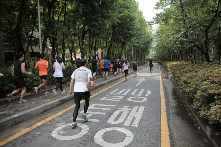 아식스이태원직영점 이미지