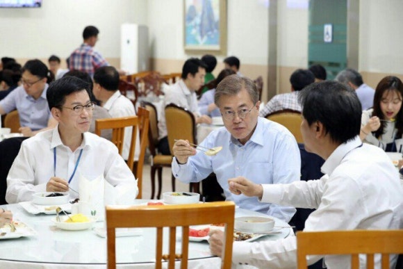 직원식당1 이미지