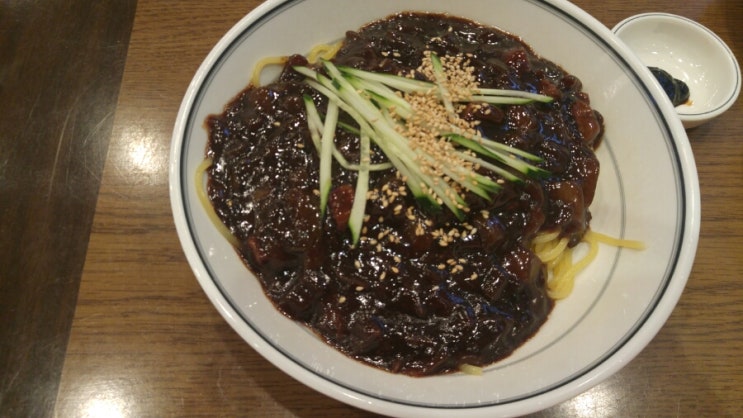 홍굴이해물짬뽕 이미지