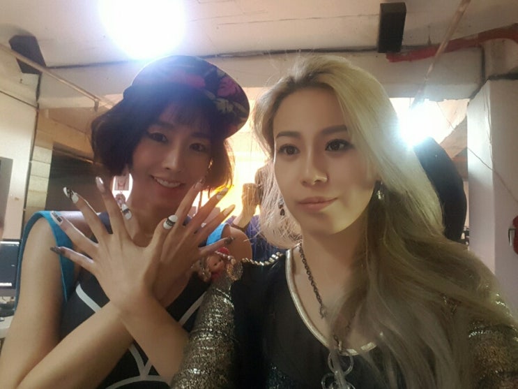 네일홀릭 이미지
