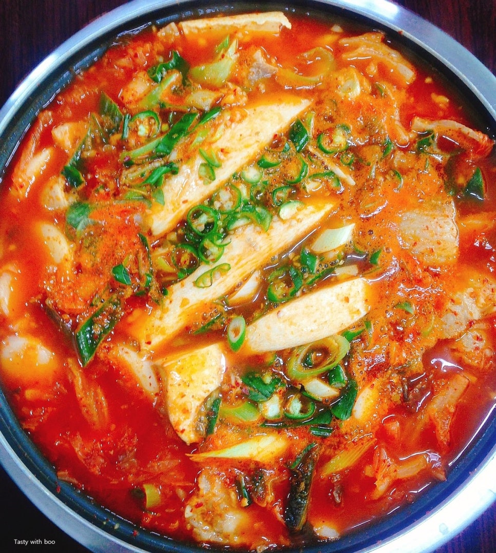 청송김치찌개 이미지