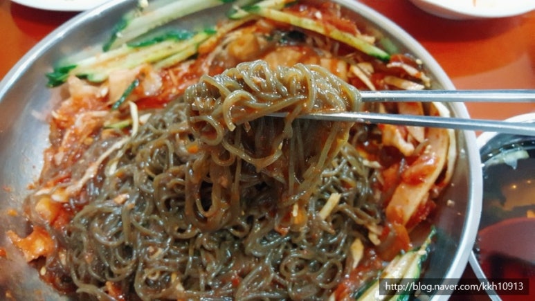 윤동균한방쑥면 이미지