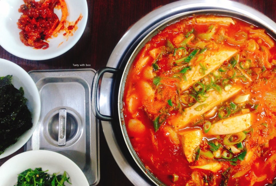 청송김치찌개 이미지