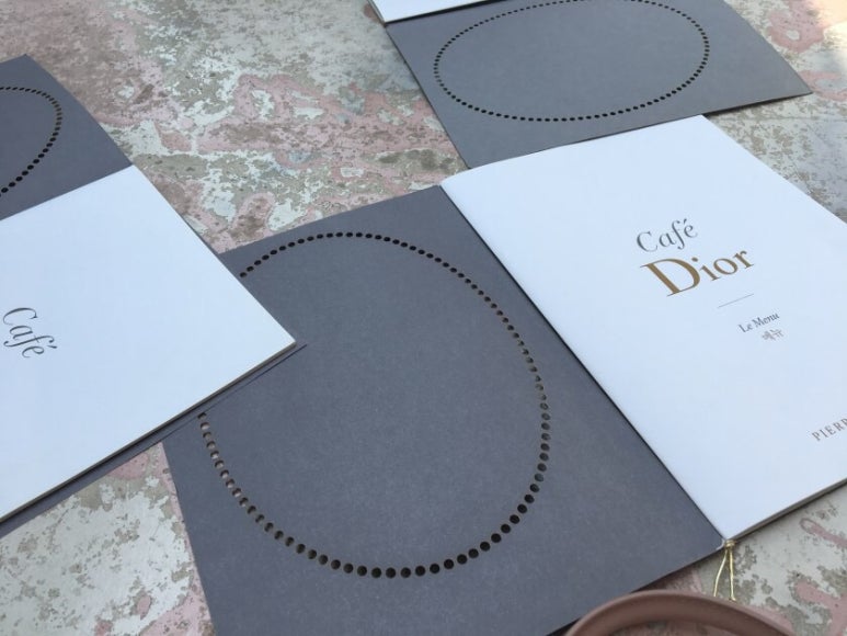 카페 디올(Cafe Dior) 이미지