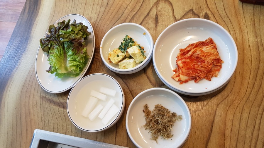 자연석돌구이 이미지