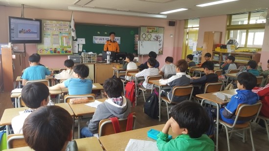 신현초등학교 이미지