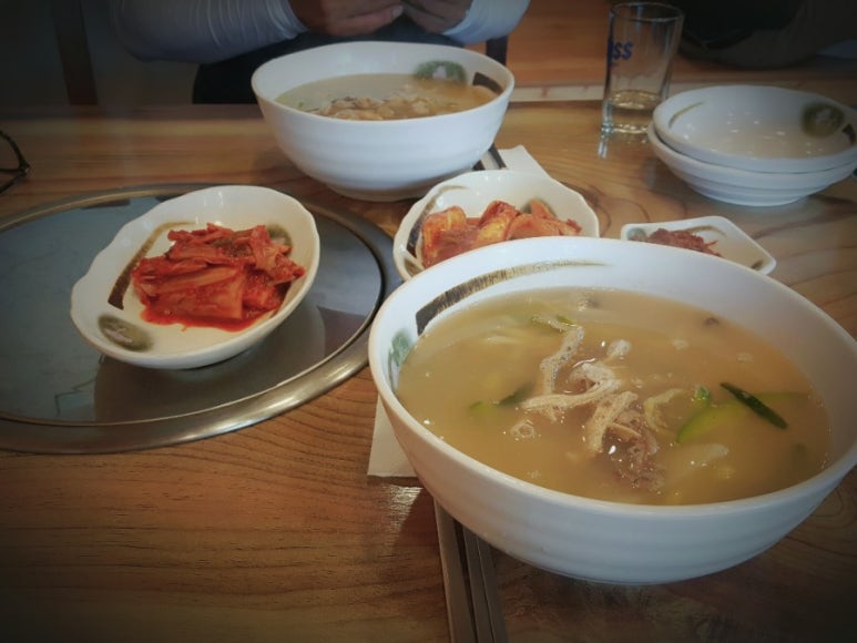 닭치고칼국수 이미지