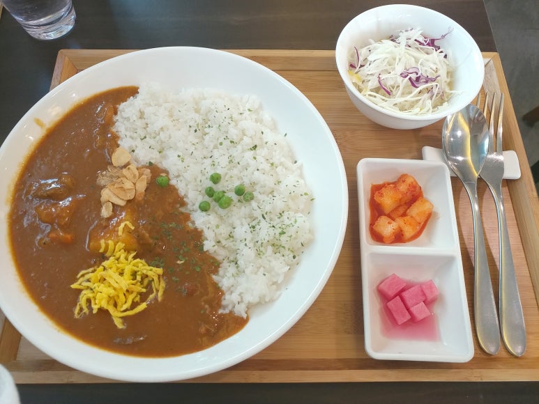 사흘카레 이미지