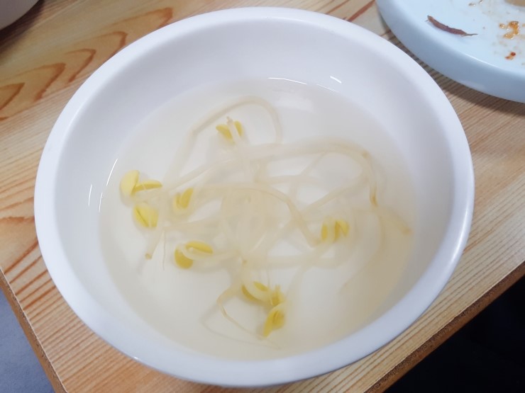 놀부왕족발 이미지