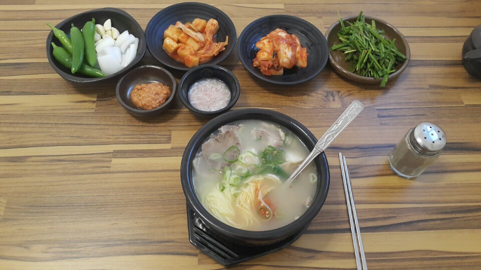 왕돼지국밥 이미지