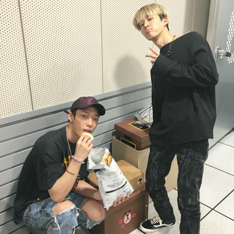영쓰 이미지