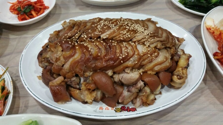 허성준족발보쌈 이미지