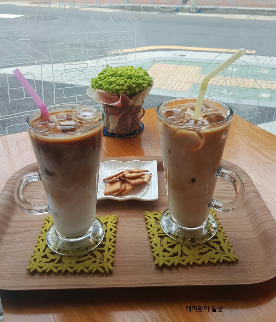 모코커피 이미지