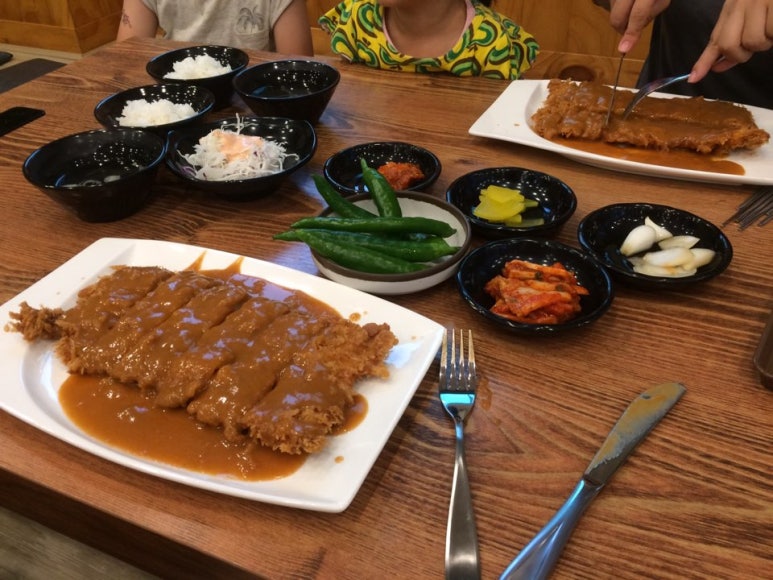 명동돈까스.부대찌개 이미지