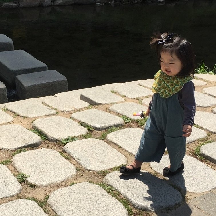 꼼지락베베 이미지