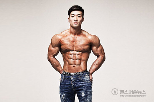 피트니스스타 이미지