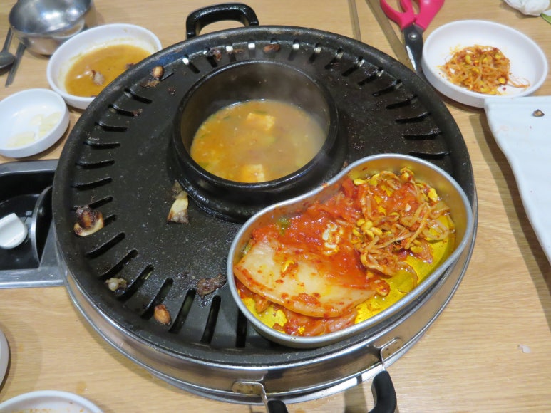 오늘은 생고기 먹는날 이미지