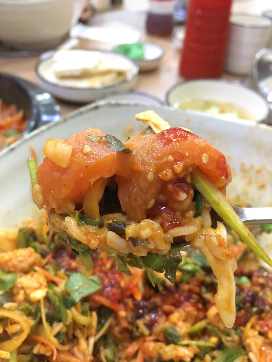 항아리짜글이송어비빔회 이미지