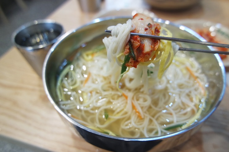 멸치국수 이미지